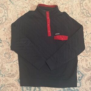 Patagonia men’s sweatshirt Large, Navy & Red. Gently used